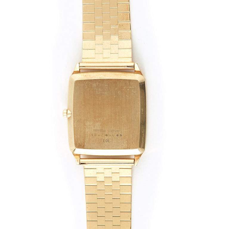 Certina - Q. Quartz. 27 x 29 mm. 1990s.