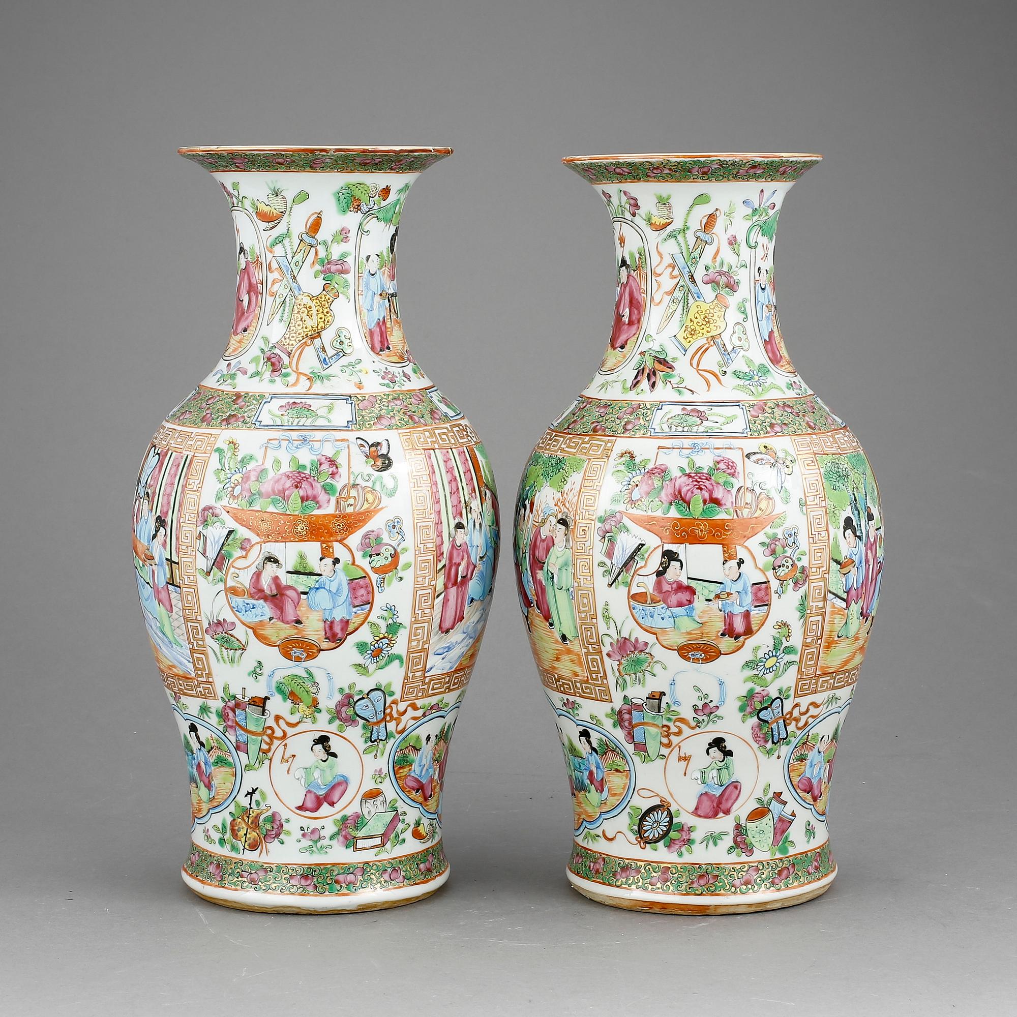 VASER, ett par, porslin, Kanton, Kina 1800-tal.
