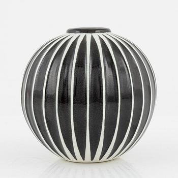 Stig Lindberg, a 'Domino' stoneware vase, Gustavsberg, Sweden 1954-69.