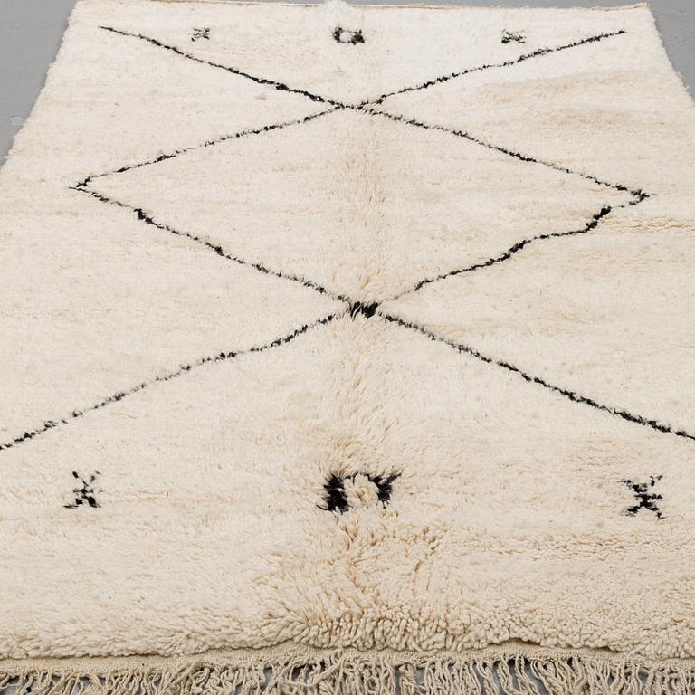 MATTA, Marocko, 250 x 140 cm.