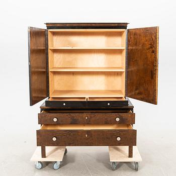 Cabinet Art Deco 1930s/40s.