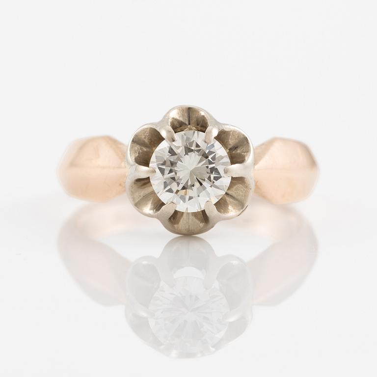Ring, 14K guld med briljantslipad diamant.