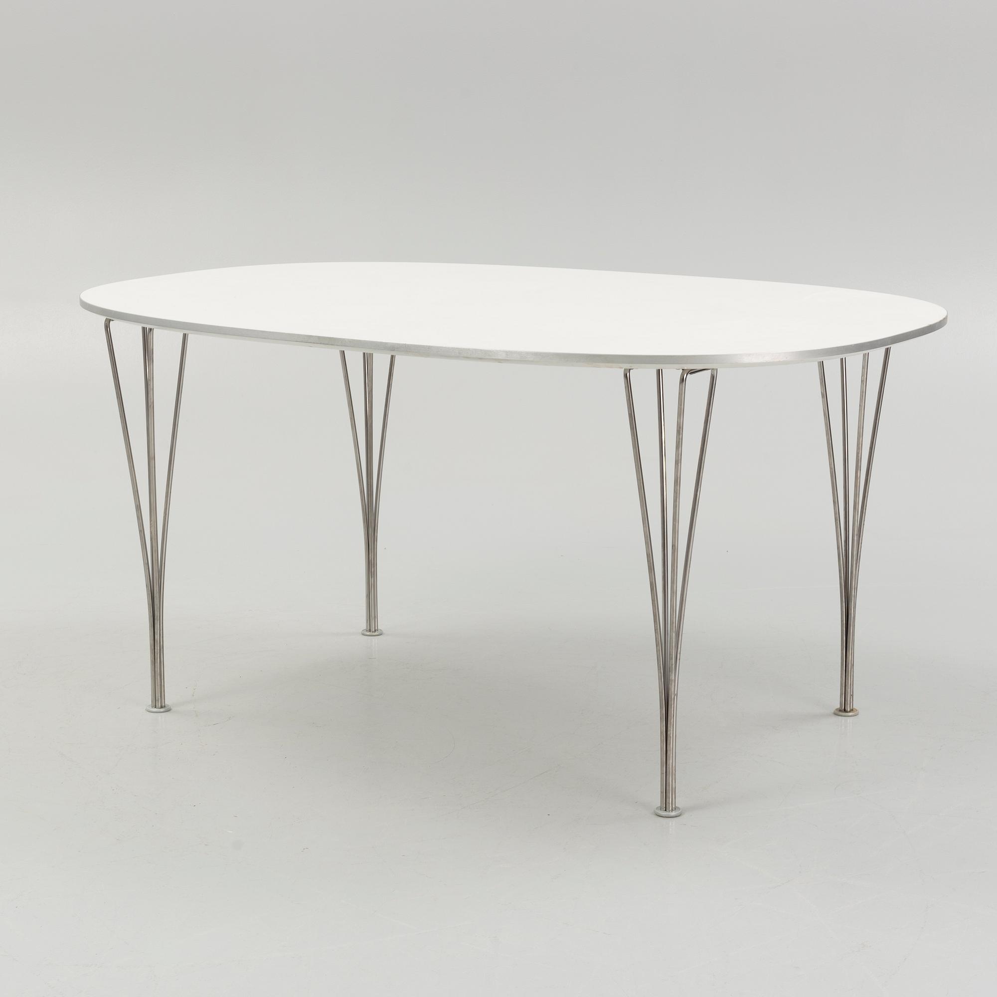 Piet Hein & Bruno Mathsson, bord, "Superellips" Fritz Hansen, Danmark, 2013.