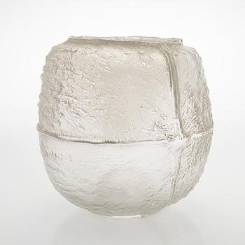 Timo Sarpaneva, vase, from the Finlandia series for Iittala, unsigned.