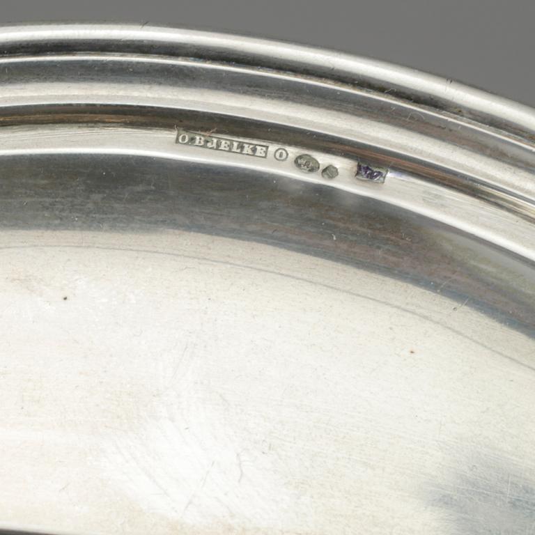 FAT, silver, Oscar Bjelke, Örebro 1923. Vikt ca 584g.