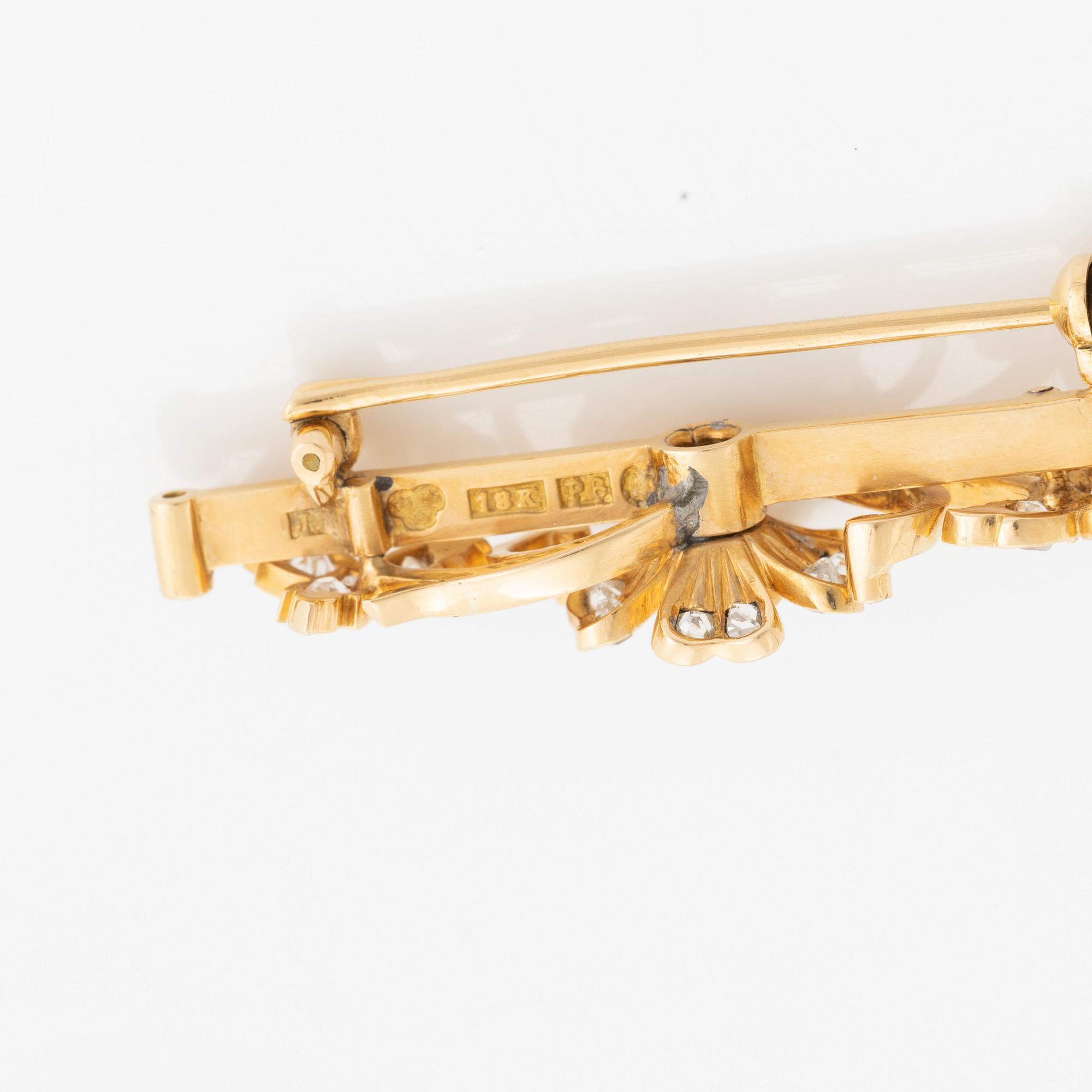 Old cut diamond brooch.