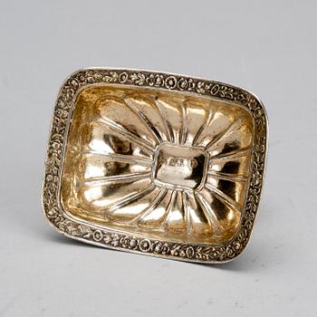 SALTKAR, silver, Carl Adolf Ceipel, St. Petersburg 1820-1830. Vikt 73,7 g.