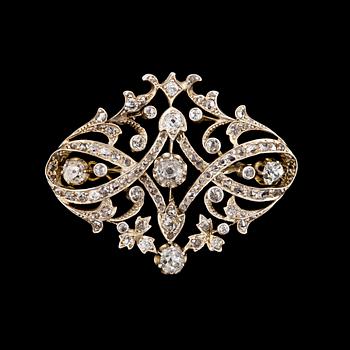 126. BROOCH, old cut diamonds, tot. app. 3 cts. Ca 1900.