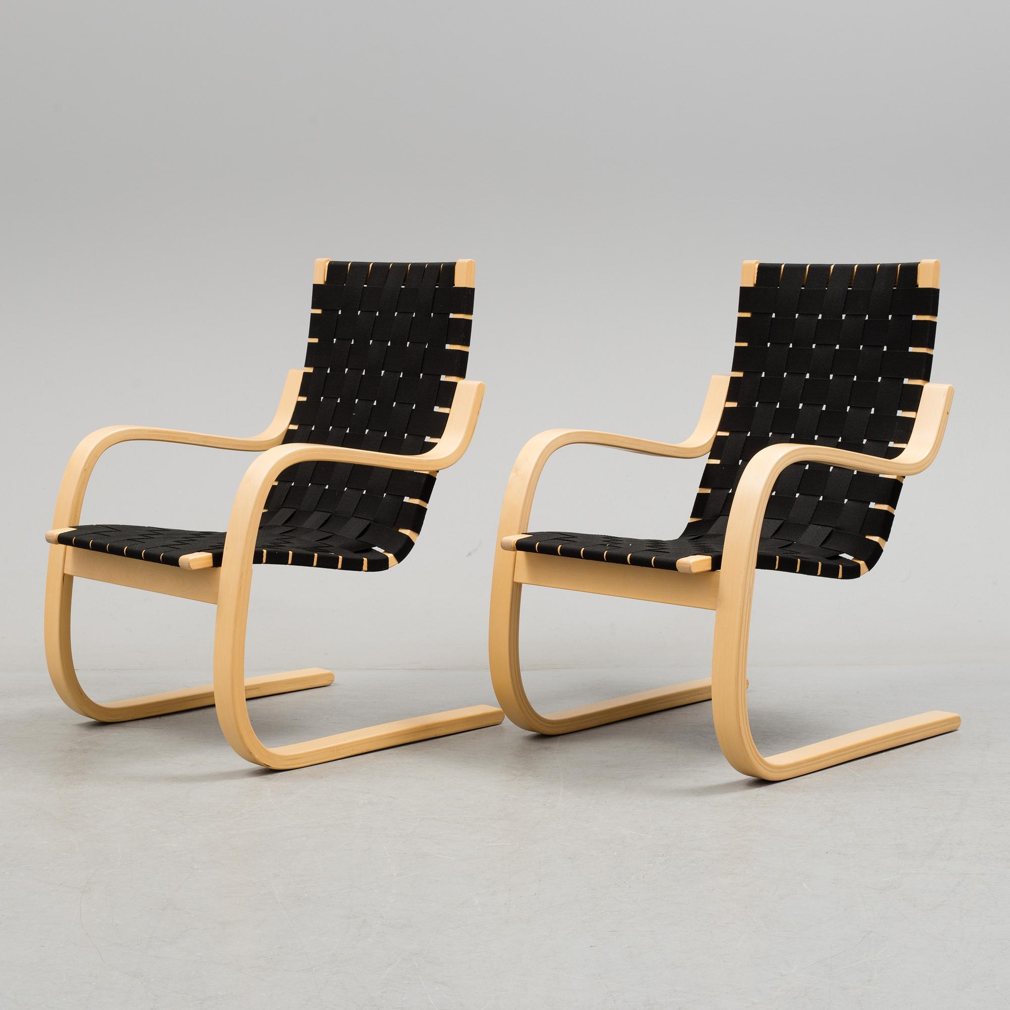 ALVAR AALTO, fåtöljer, ett par, modell 406.