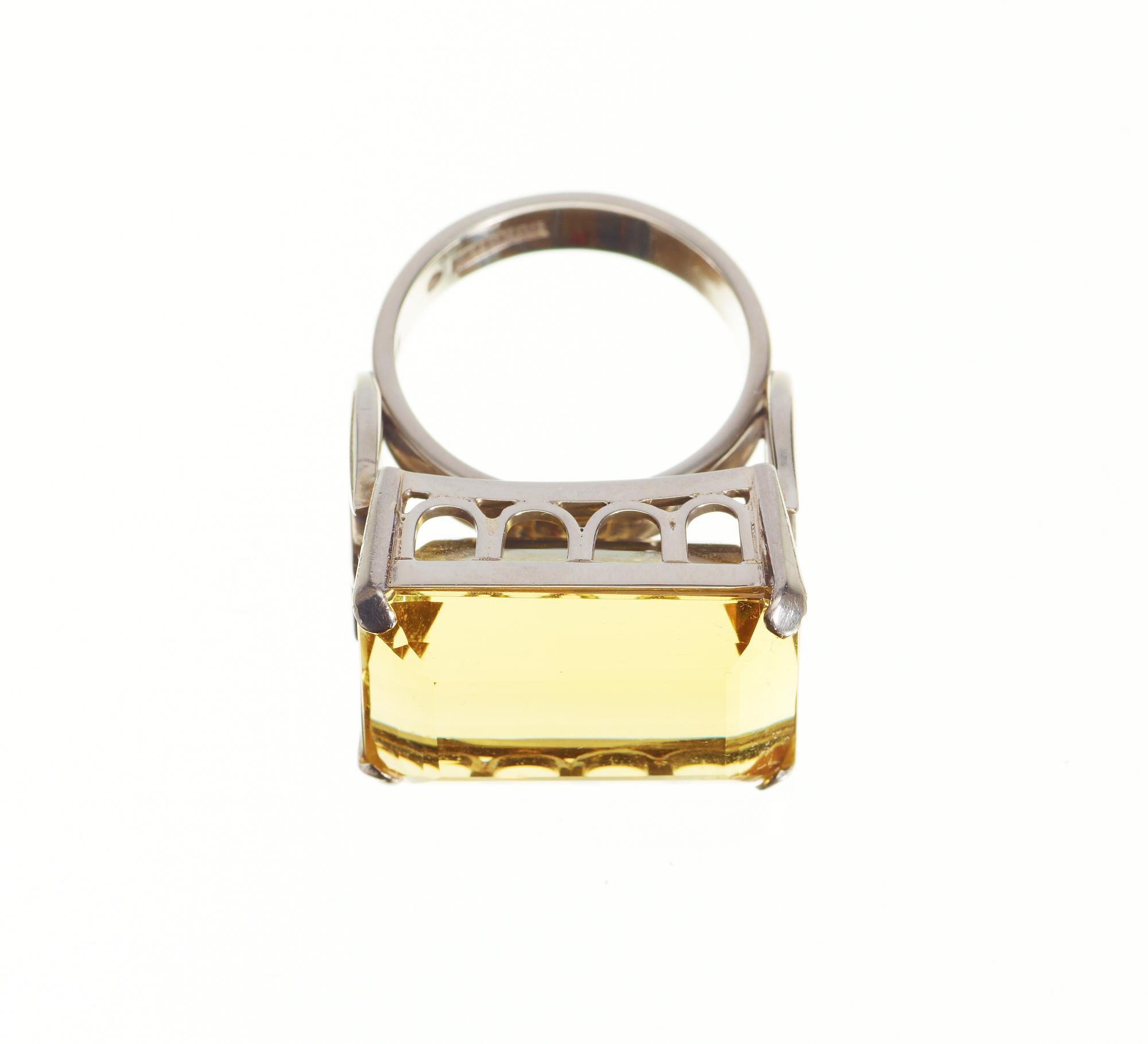 An Atelier Borgila 18k white gold ring, Stockholm 1969.