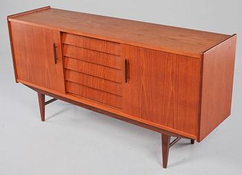 SIDEBOARD, 1900-talets tredje kvartal.