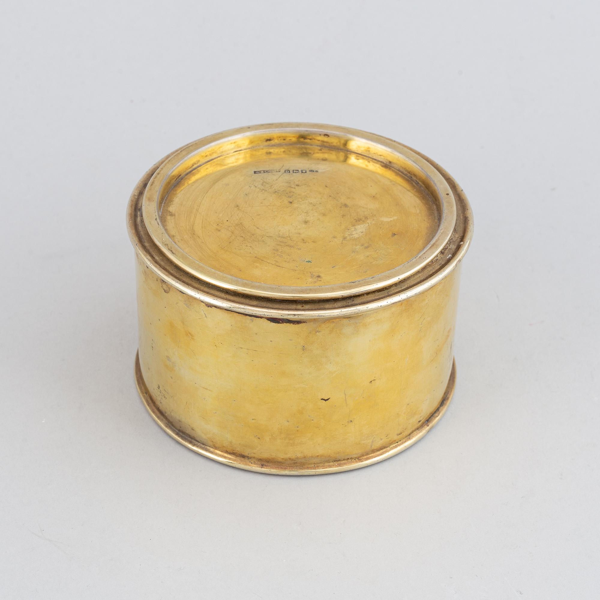 Asprey & Co Ltd, a gilt silver box, London 1917 and with swedish import marks.