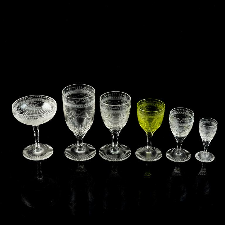 A 239 pcs glass service.