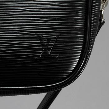 VÄSKA, Louis Vuitton.