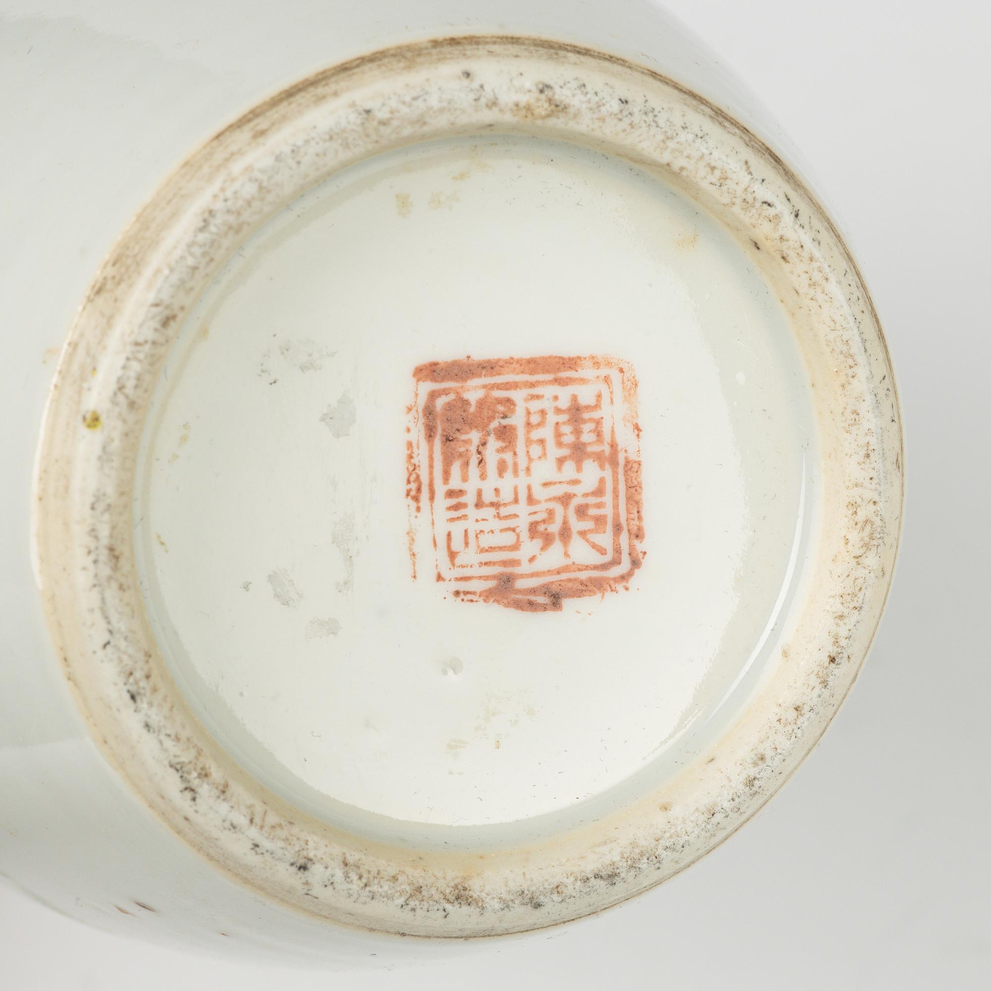 Vas, porslin, Kina, 1800-tal.
