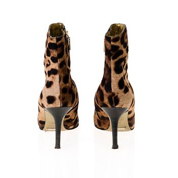 SKOR, Dolce & Gabbana.