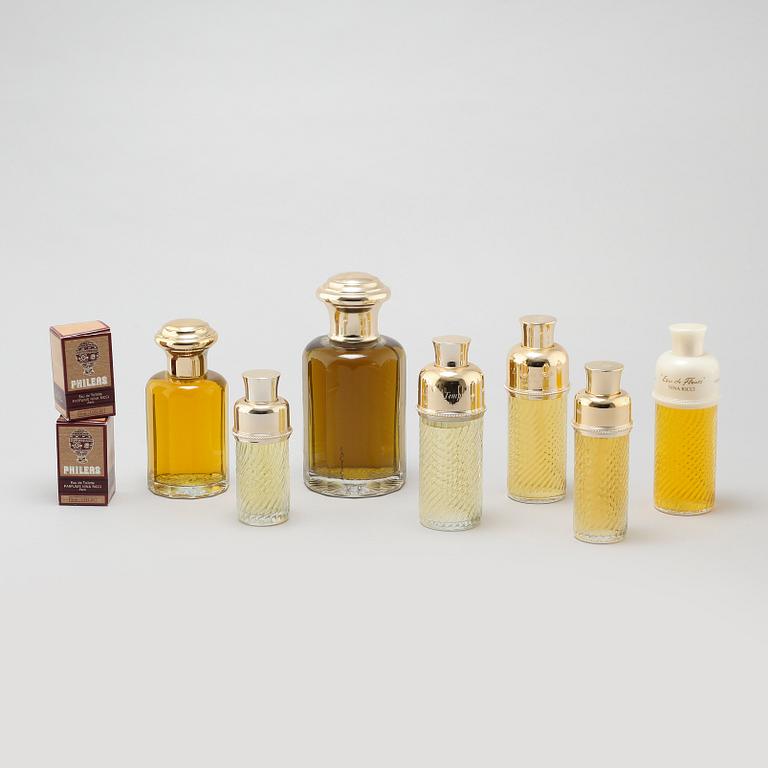 NINA RICCI, seven factices and two perfumbottles.