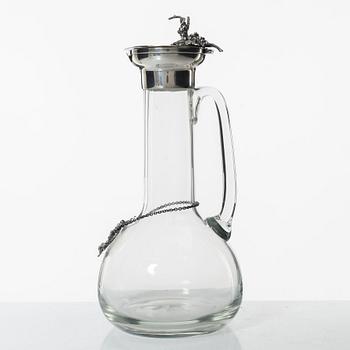 Karaff, glas med silverfattning, Otto Wollter, Schwäbisch Gmünd, Tyskland (firman aktiv 1875-1991).