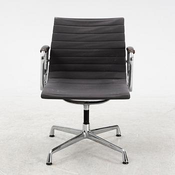 Charles & Ray Eames, EA 108 office chair, Vitra.