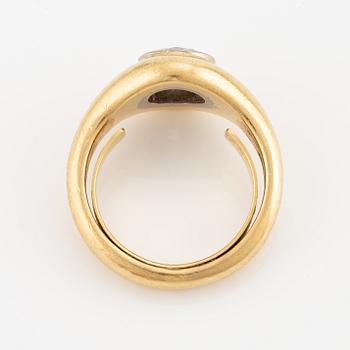 Ring, 18K gold with a brilliant-cut diamond approximately 1.20 ct.