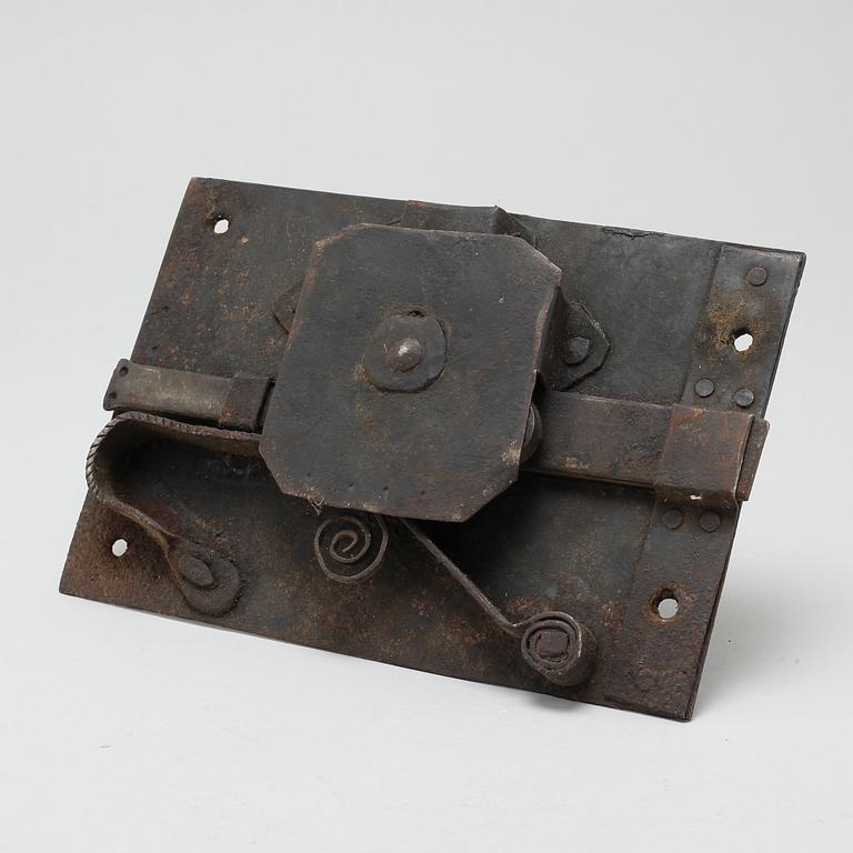 An iron lock from the 18th century.