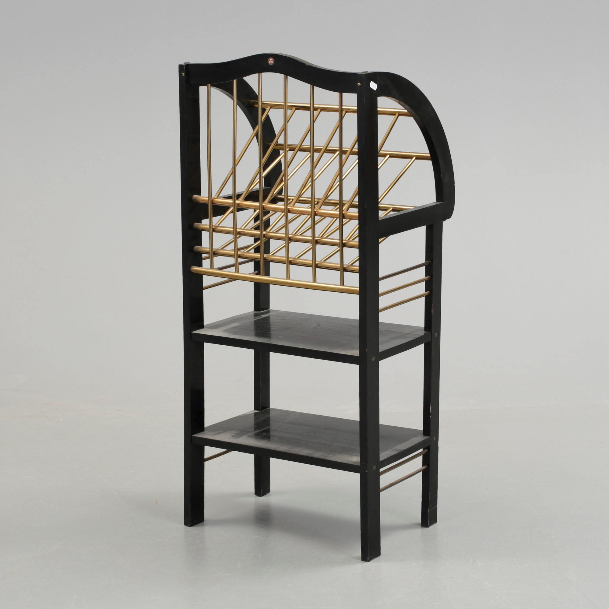 NOTSTÄLL/TIDNINGSSTÄLL, 1900-tal.