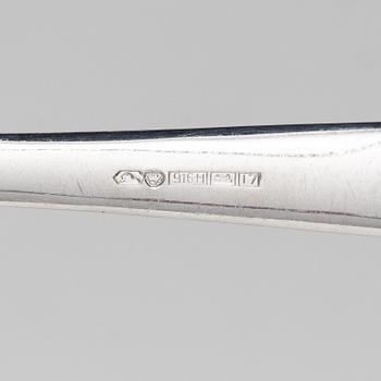 Tapio Wirkkala, A Finnish silver cutlery set, "Tapio", Kultakeskus Oy, Hämeenlinna, 1962-1990 (50 pieces).