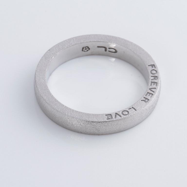 A ring by Ole Lynggaard.