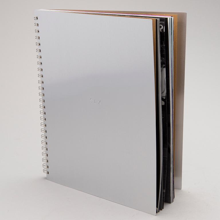 STEVEN MEISEL / MADONNA, valokuvateos, "SEX", Warner Books, New York, 1992.