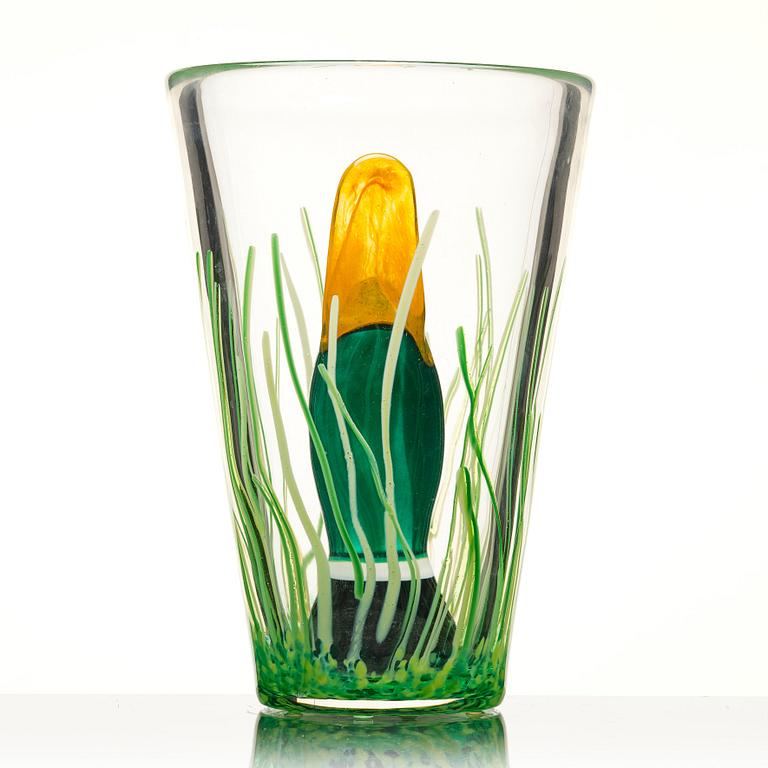 Ernst Billgren, "And i vas" (Duck in vase), a glass sculpture, ed. 29/30, Kosta Boda, Sweden.