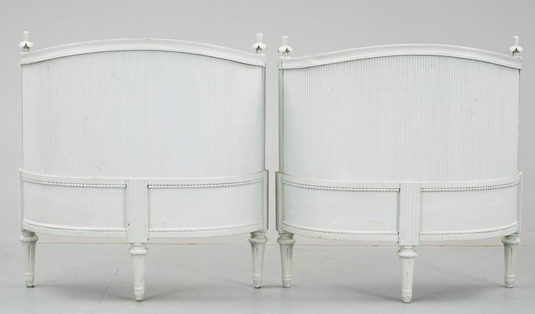 SÄNG, gustaviansk stil, 1800/1900-tal.