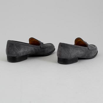 A pair of Hermès 'Paris' loafers, size 37.