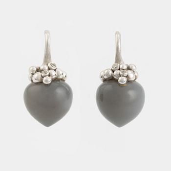 Ole Lynggaard, Charlotte Lynggaard, earrings, 18K white gold with gray stones.