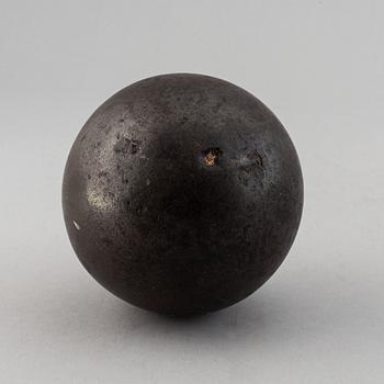 Three iron balls, 18th/19th century.