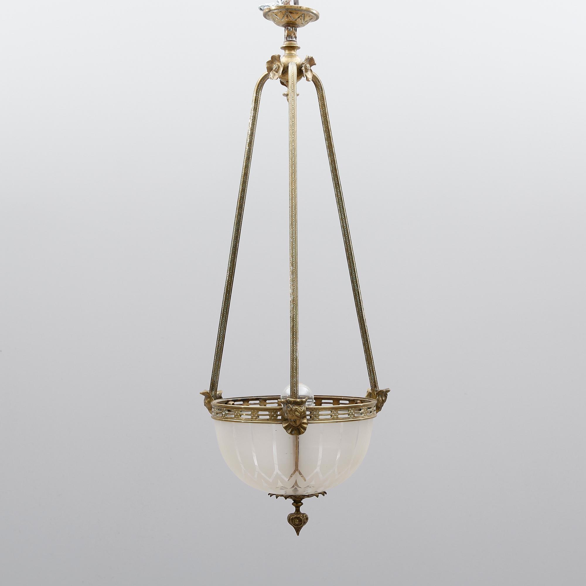 TAKLAMPA, sekelskiftet 1900. Höjd ca 90 cm.
