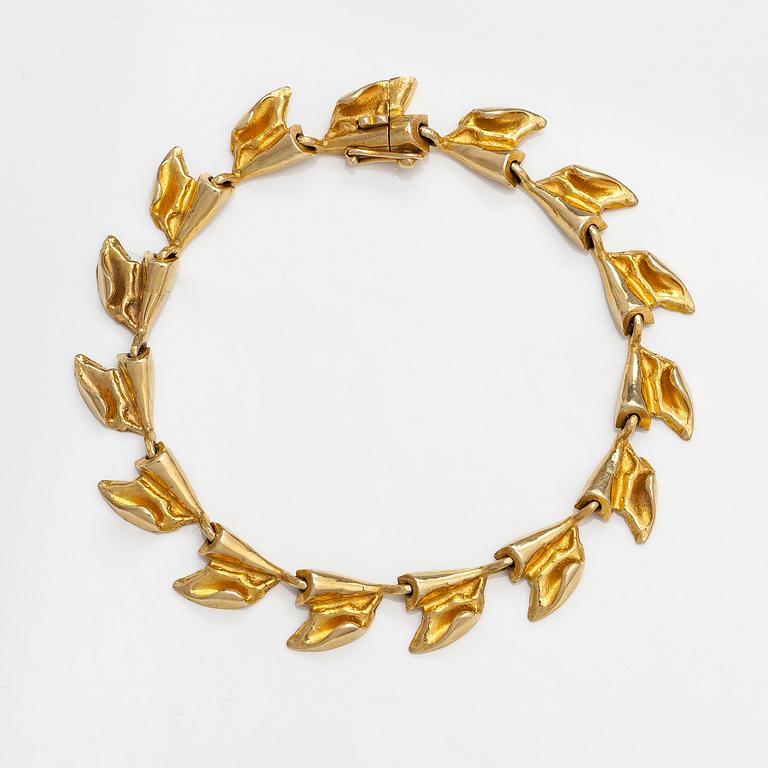 Björn Weckström, Armband "Rullande vågor", 18K guld. Lapponia, gjord före 1974.