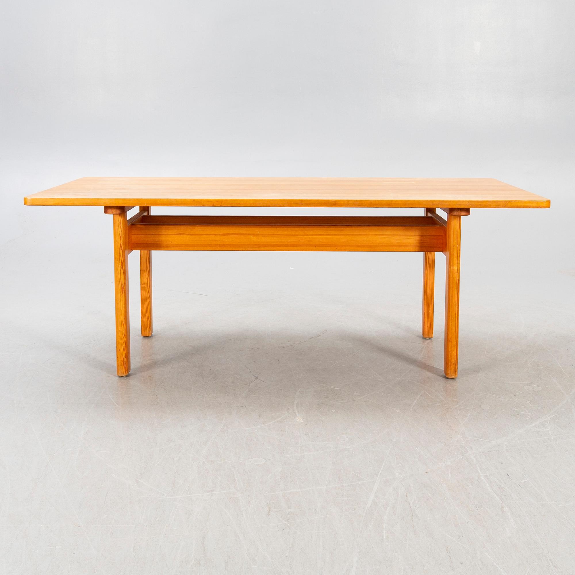 A pinewood "Asserbo" table by Børge Mogensen for Karl Andersson and Söner, second half of the 20th century.