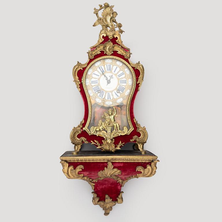 A Louis XV-style bracket clock, probably 19th century, dial and clockwork marked Charles Baltazar, Paris.