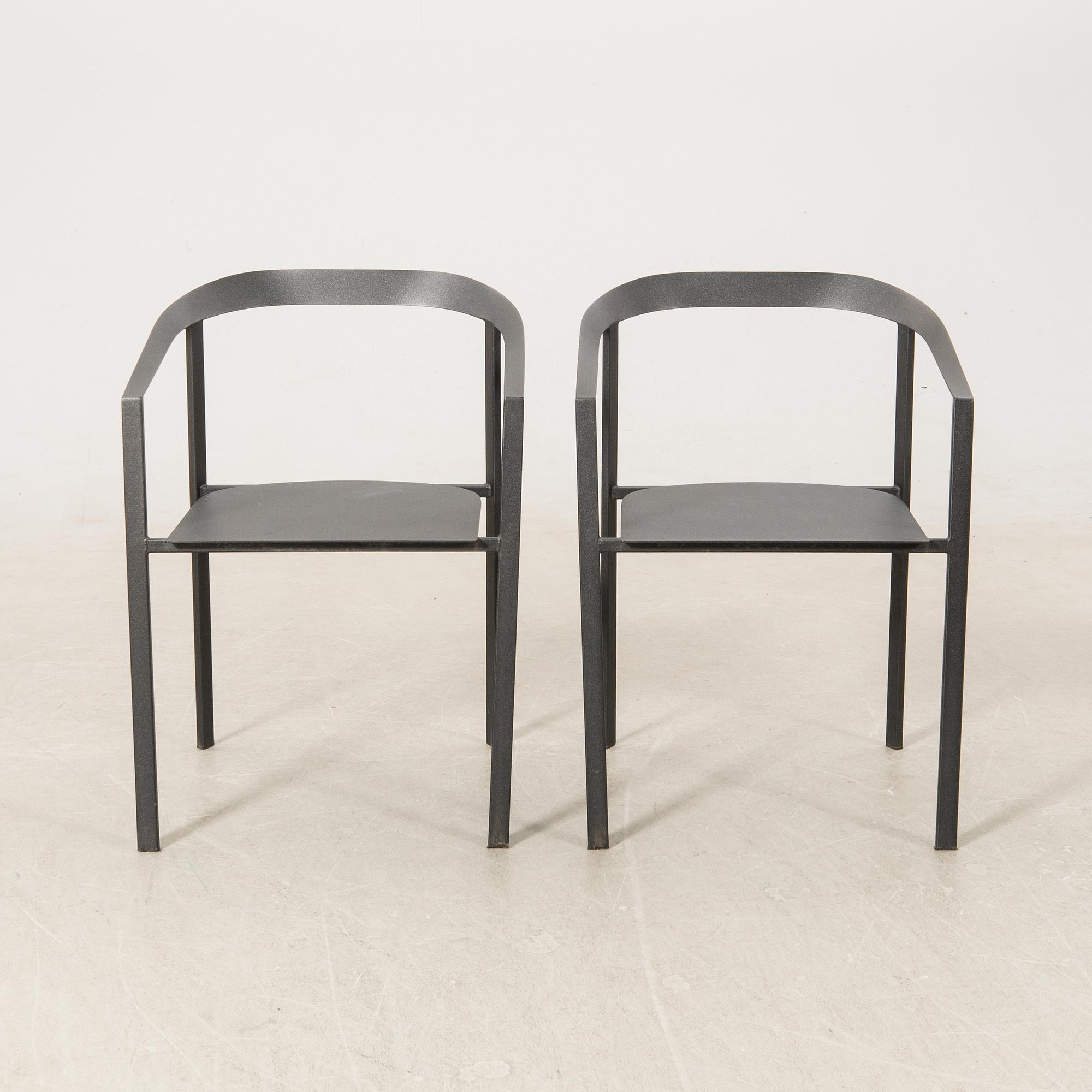 Linea Hildebrand, "My chair" a pair from Friends & Founders.