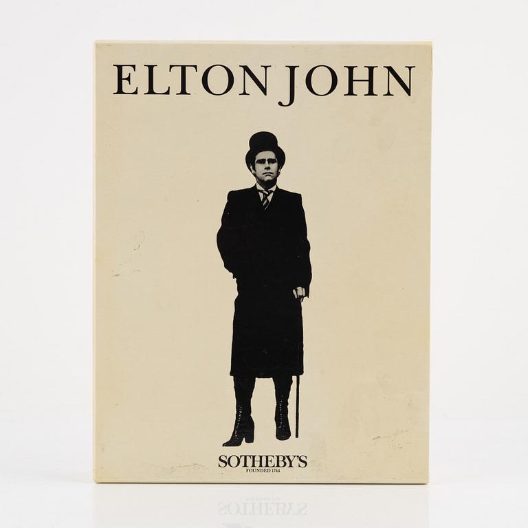 Elton John, jacka, Kansai International, samt katalog Sothebys Elton John Collection.