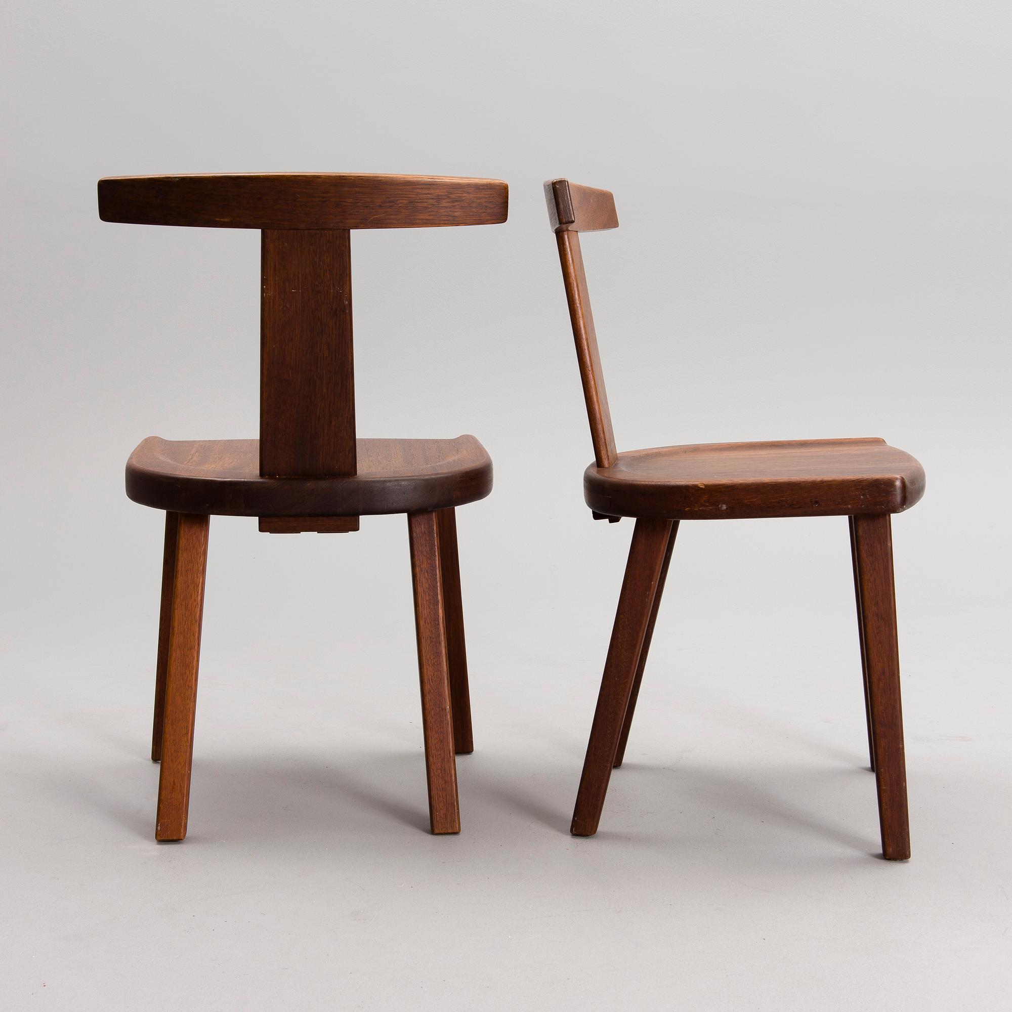 OLAVI HÄNNINEN, THREE CHAIRS. "T-chair" for Huonekalu Mikko Nupponen Oy, 1950s.