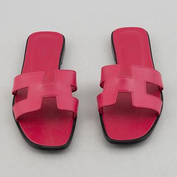 Hermès, Sandals, "Oran", size 38.
