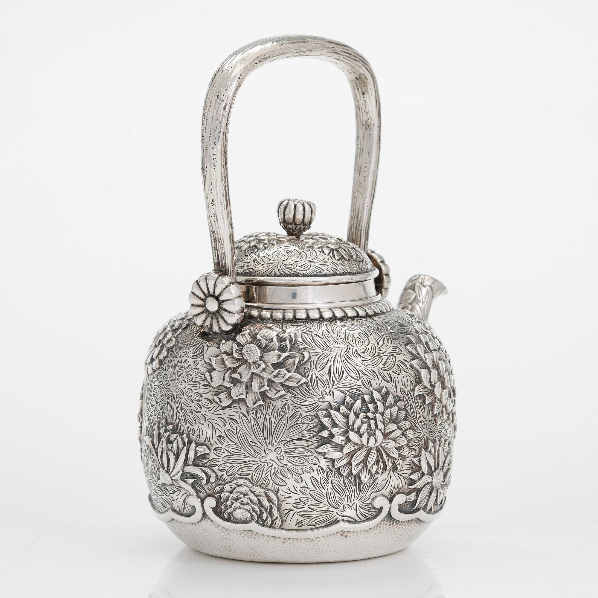 A Japanese silver teapot, maker's mark of Konoike, early A Japanese silver teapot, maker's mark of Konoike, early