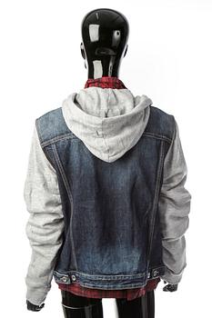 JACKA, Dsquared.