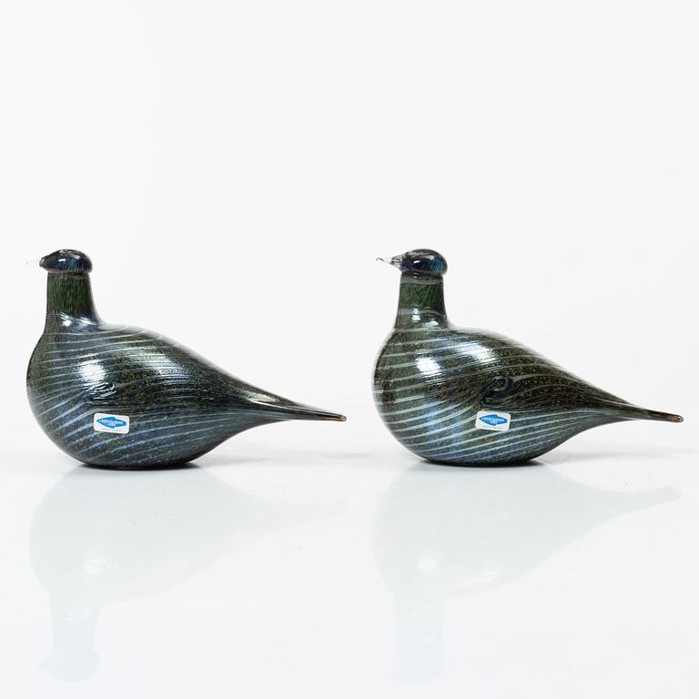 Oiva Toikka, two birds, Nuutajärvi Notsjö, Finland.