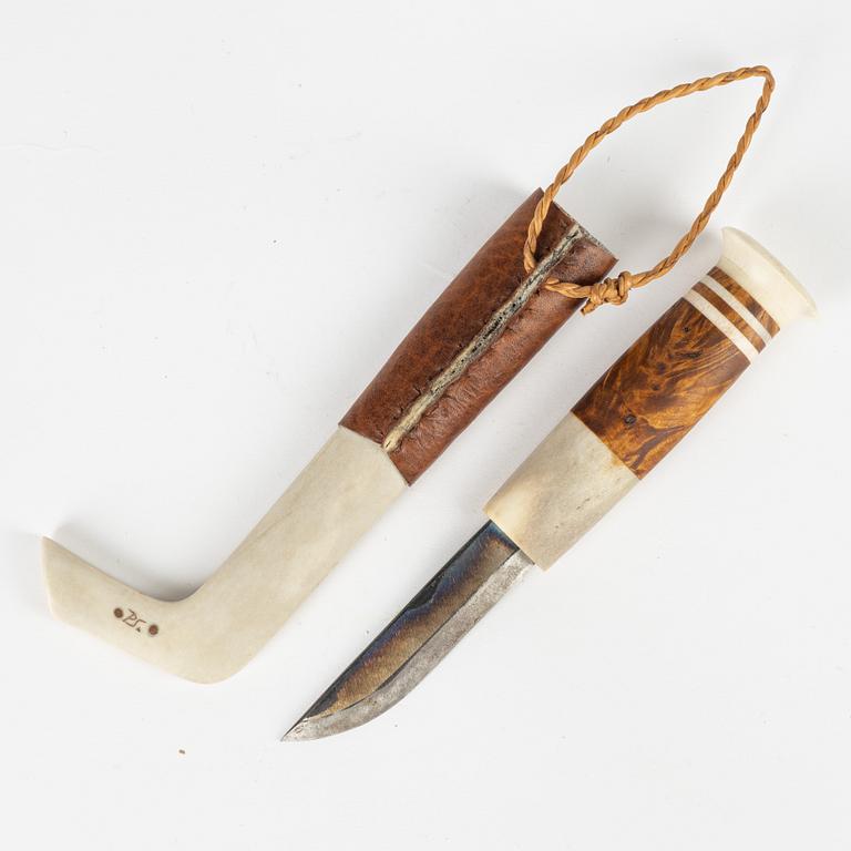 A reindeer horn knife by Per Sunna, signed.