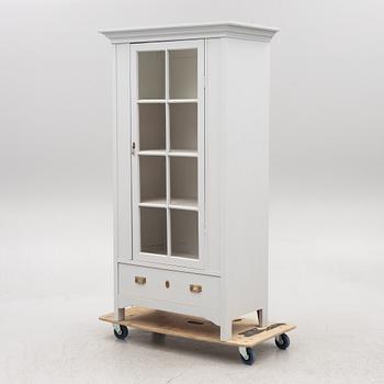Display cabinet, first half of the 20th century.