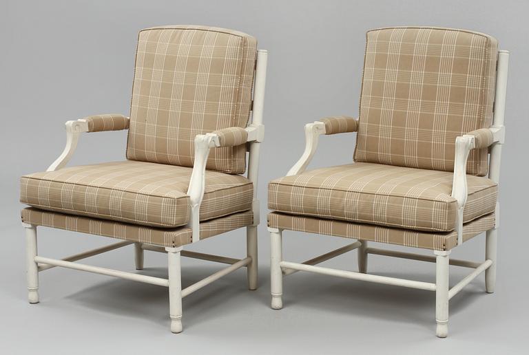 FÅTÖLJER, ett par, s k "Gripsholmsfåtölj", 1900-talets andra hälft.