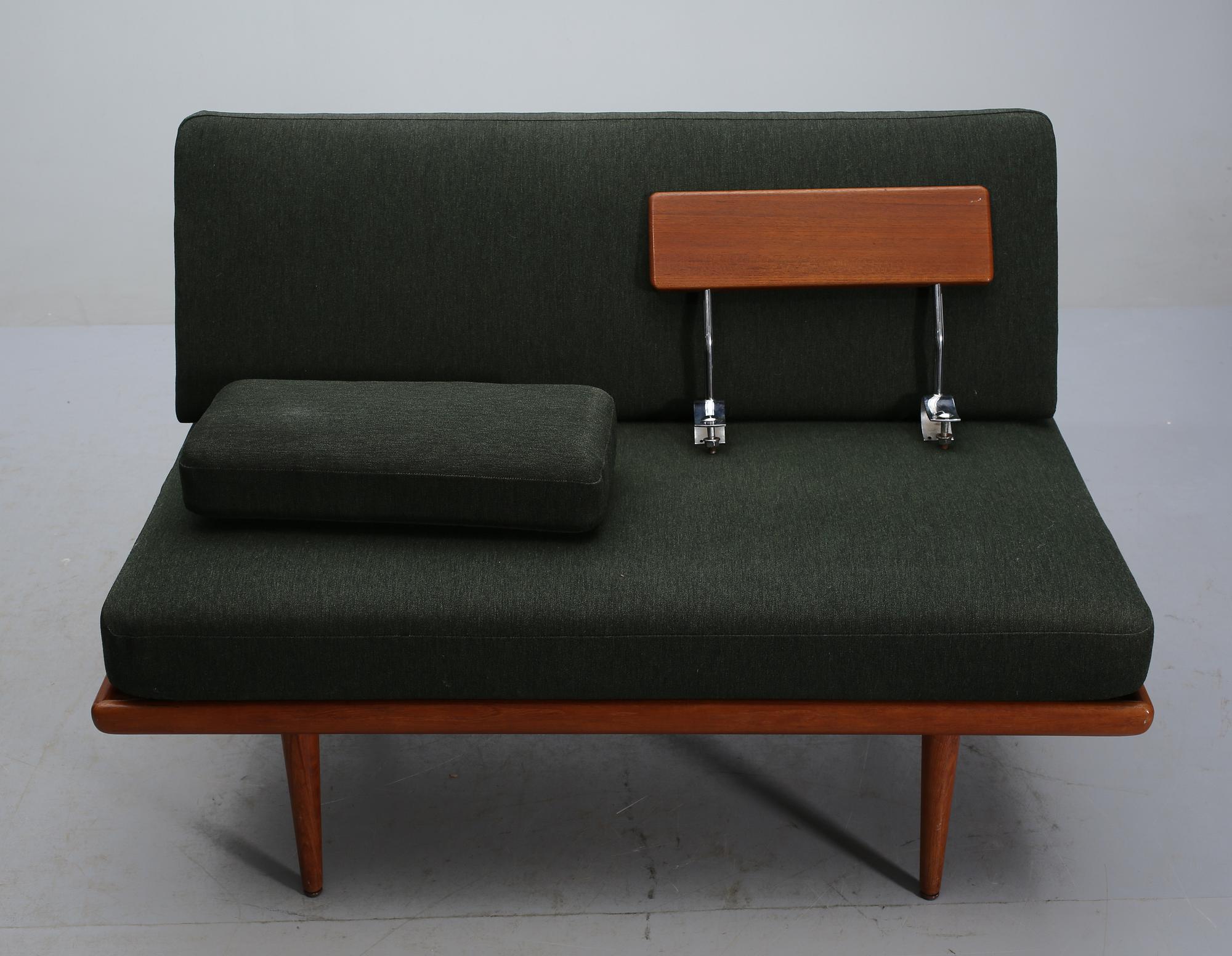 SOFFA, "Minerva", Peter Hvidt och Orla Mölgaard Nielsen, France Daverkosen, 1950/1960-tal.