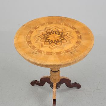 A early européean table.